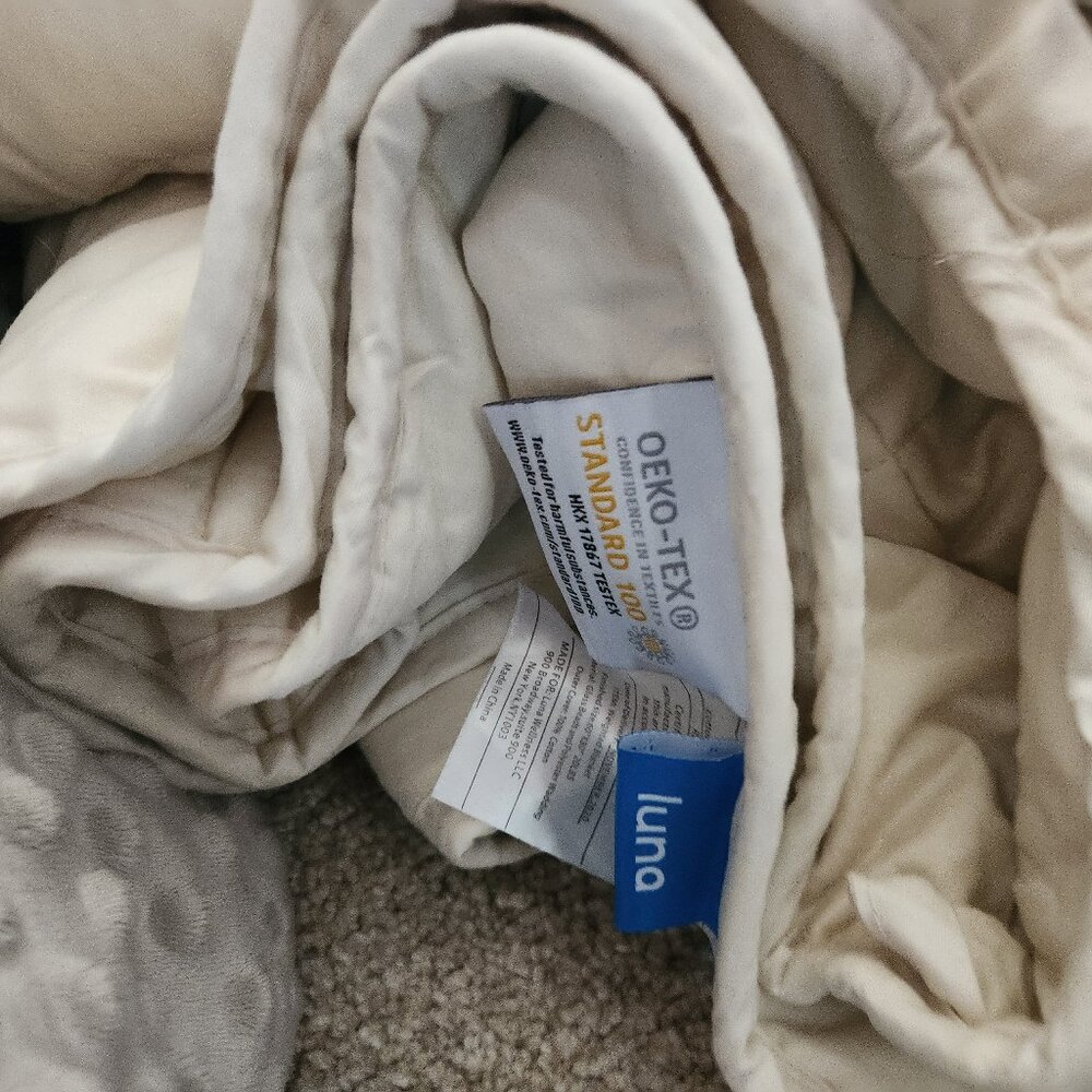 Luna Weighted blanket 15 lb 60 x 80 Beige with Gray Reversible Cover Both New - Picture 4 of 11